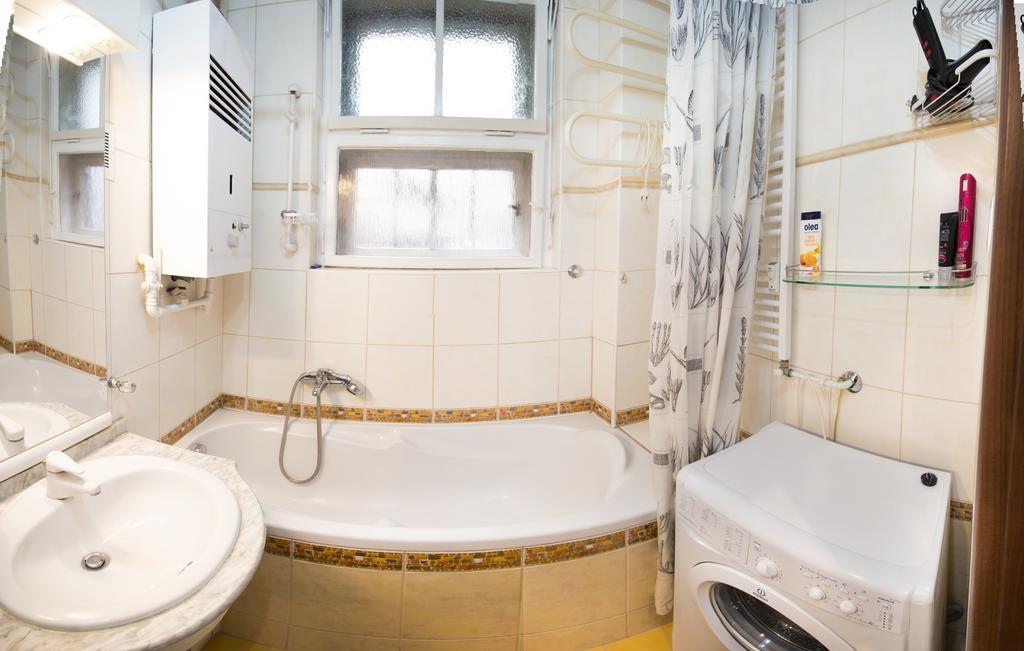 Apartment Ve Smeckach With A Big Terrace Πράγα Εξωτερικό φωτογραφία